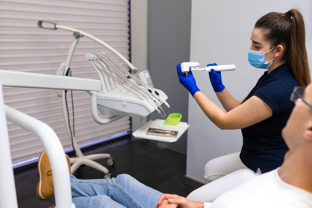 Creating a Healthy and Vibrant Workplace: Ergonomic Chairs for Dental Hygienists